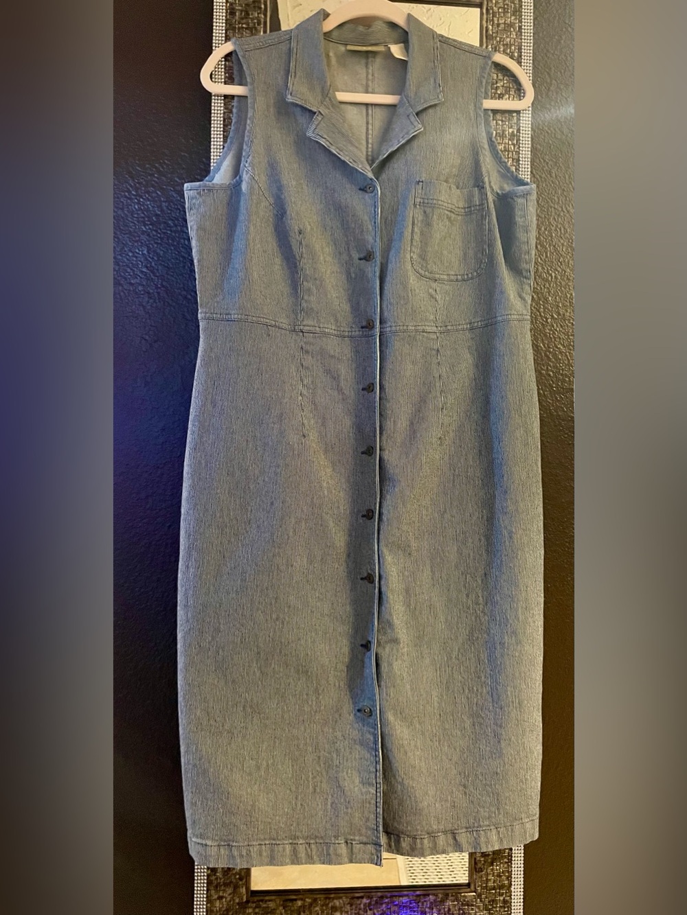 Liz Claiborne Sleeveless Button-Front Denim Midi Dress in Light Blue